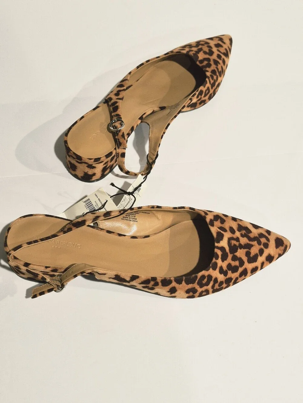 NWT Banana Republic Women's Slingback Cheeter Print Flats Size 10